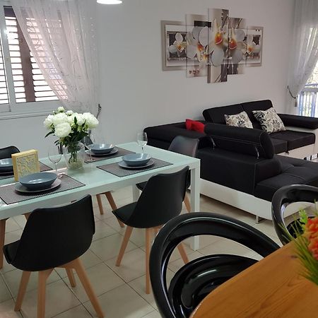 Paradise Gardens IV 2 Bd Amazing Apartment Paphos Ngoại thất bức ảnh