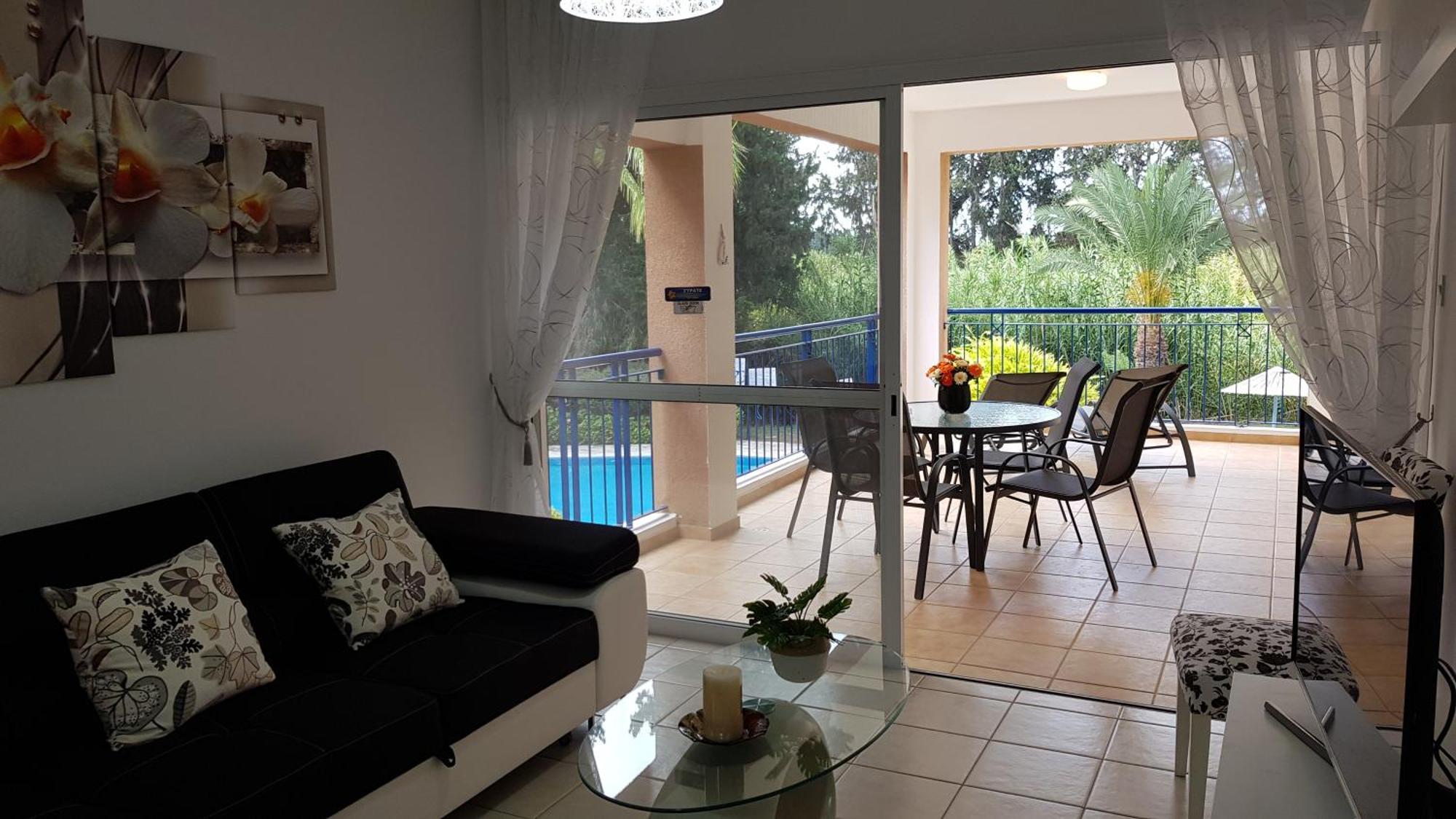 Paradise Gardens IV 2 Bd Amazing Apartment Paphos Ngoại thất bức ảnh