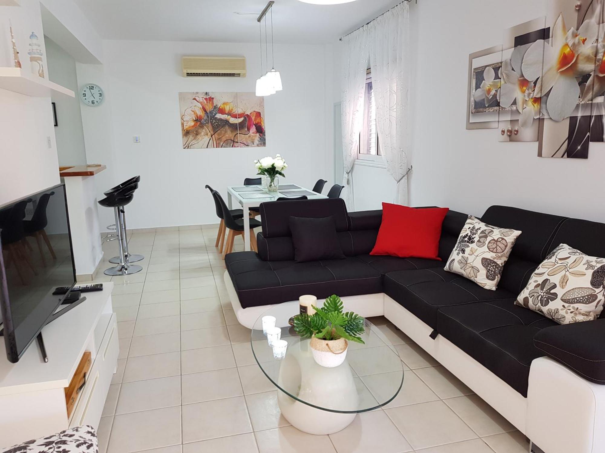 Paradise Gardens IV 2 Bd Amazing Apartment Paphos Ngoại thất bức ảnh